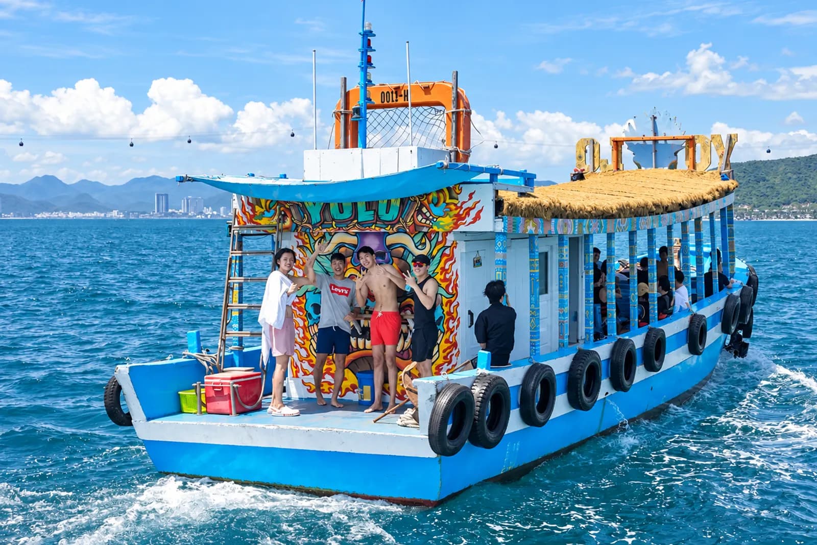 Tour Yolo Nha Trang 2026: Bar nổi, ngắm san hô và Con Sẻ Tre – ảnh 8