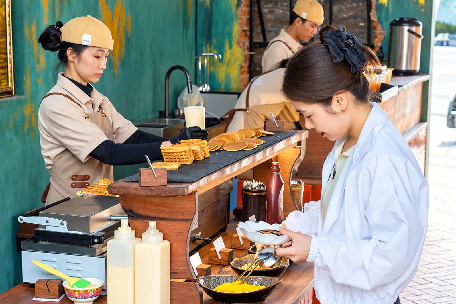 Tour Yolo Nha Trang 2026: Bar nổi, ngắm san hô và Con Sẻ Tre – ảnh 7